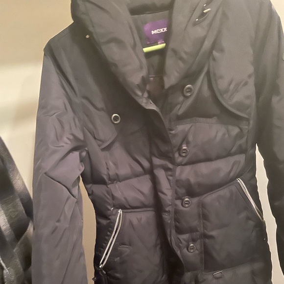 parka - Picture 3 of 5